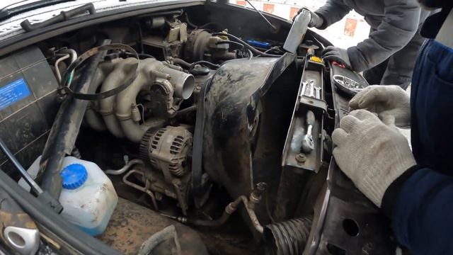 Замена расширительного бачка Уаз Патриот и вспомогательного ролика. смотреть онлайн