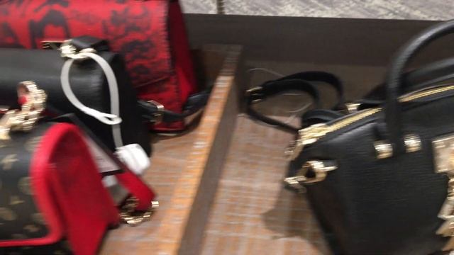 DKNY Handbags At Macy's New York смотреть онлайн