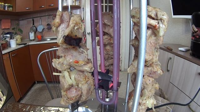 ЭЛЕКТРОШАШЛЫЧНИЦА НА УГЛЯХ В ДОМАШНИХ УСЛОВИЯХ. смотреть онлайн