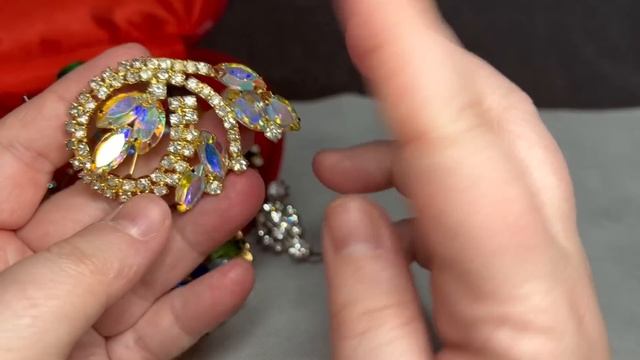 191. Никакого лома! Только РОСКОШЬ! Распаковка винтажных украшений смотреть онлайн