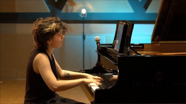 Pavel Karmanov - Past perfect - Anastasia Sokolova смотреть онлайн