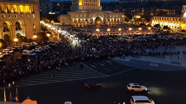 Demonstrations Yerevan смотреть онлайн