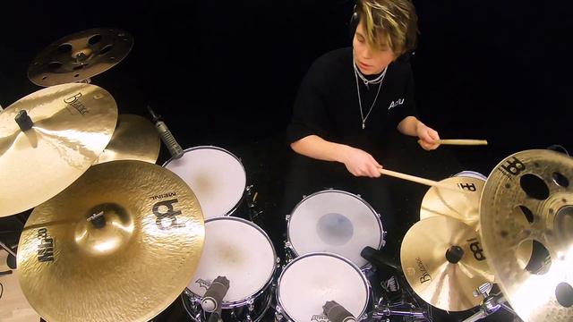 Justin Bieber - Hold On | Drum Cover • Gabriel Gomér смотреть онлайн