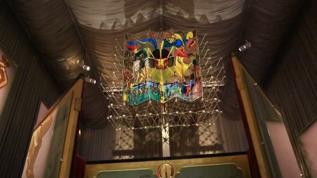 Театр-музей Дали в Figueras смотреть онлайн