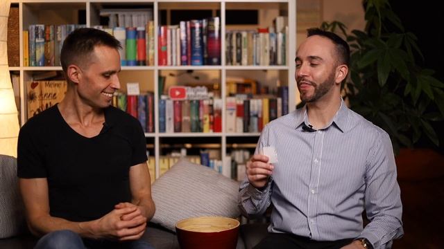 Idiom game to boost your English fluency and vocab смотреть онлайн