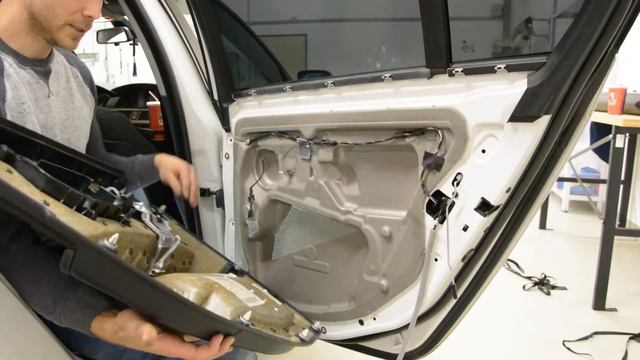 Bmw E60 door panel removal смотреть онлайн