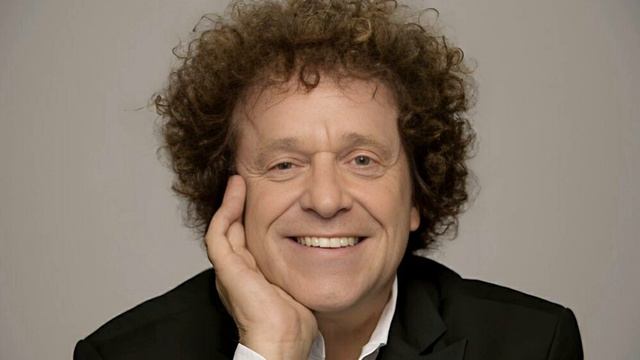 Leo Sayer - Talks about Silverbird Lp, Clown Outfit, Parkinsons & more - Radio Broadcast 04/06/2023 смотреть онлайн