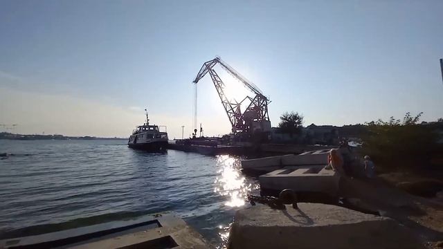 Радиогорка,Севастополь,плавкран,побережье #Радиогорка #Крым смотреть онлайн