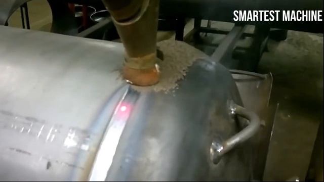 СВАРКА ПОД ВОДОЙ ВОЗМОЖНО?! "ЭЛЕКТРО-ДУГОВАЯ, ТИГ СВАРКА МЕТАЛЛА"СВАРЩИКИ 80ГО УРОВНЯ!!!!. смотреть онлайн