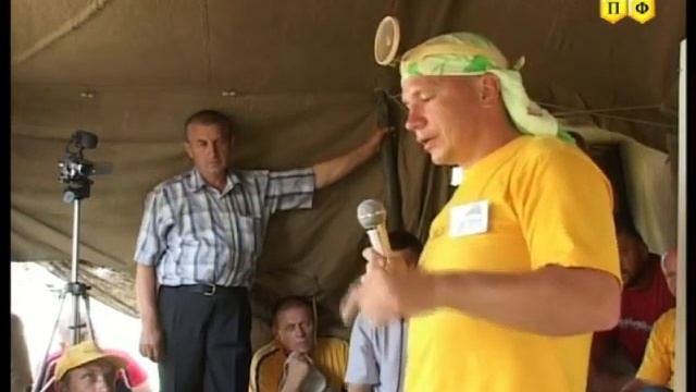 Добыча маточного молочка и вывод маток смотреть онлайн