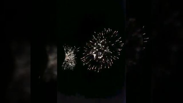 Салют в Польше на Новый Год. Смотреть всем до конца!!! смотреть онлайн