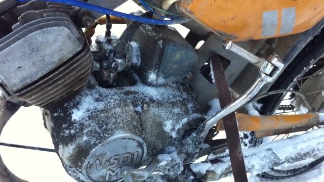 КАК ЗАВЕСТИ МОПЕД В ЛЮБОЙ МОРОЗ... НА МОПЕДЕ ЗИМОЙ... смотреть онлайн