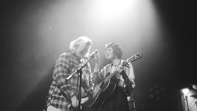 Pomme & Safia Nolin - Qui a tué Grand-Maman? (Michel Polnareff cover) (Türkçe Çeviri)