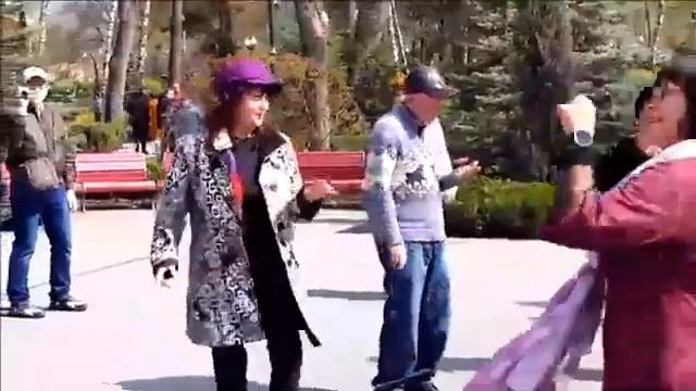 АПРЕЛЬ 2023,ТАНЦЫ ХАРЬКОВ, ТЫ МОЛОДАЯ смотреть онлайн