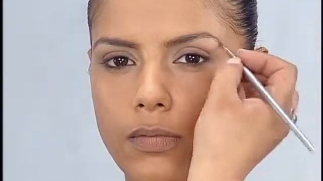 Натуральный макияж для восточной красавицы смотреть онлайн