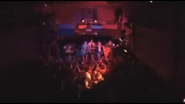 Red Elvises - One-way Ticket смотреть онлайн