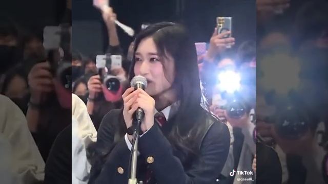 #leeseo going in school after win on show champion #kpop #ive смотреть онлайн