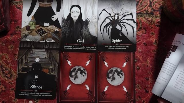 A Spread with Seasons of the Witch (Samhain) смотреть онлайн