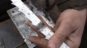 Сварка  ленточной  пилы аргоном.