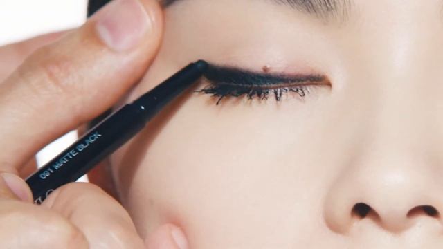 Dior - Diorshow 24H Stylo