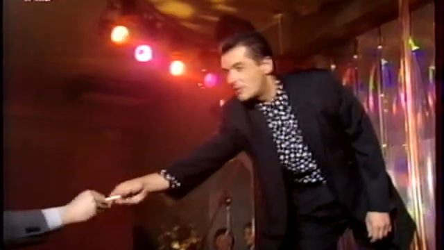 Falco Being Flat-Out Drunk Disrpupted His Peformance in Moscow смотреть онлайн