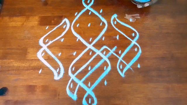 Sikku kolam 7 - 3 - 1 Dots #traditionalkolam смотреть онлайн