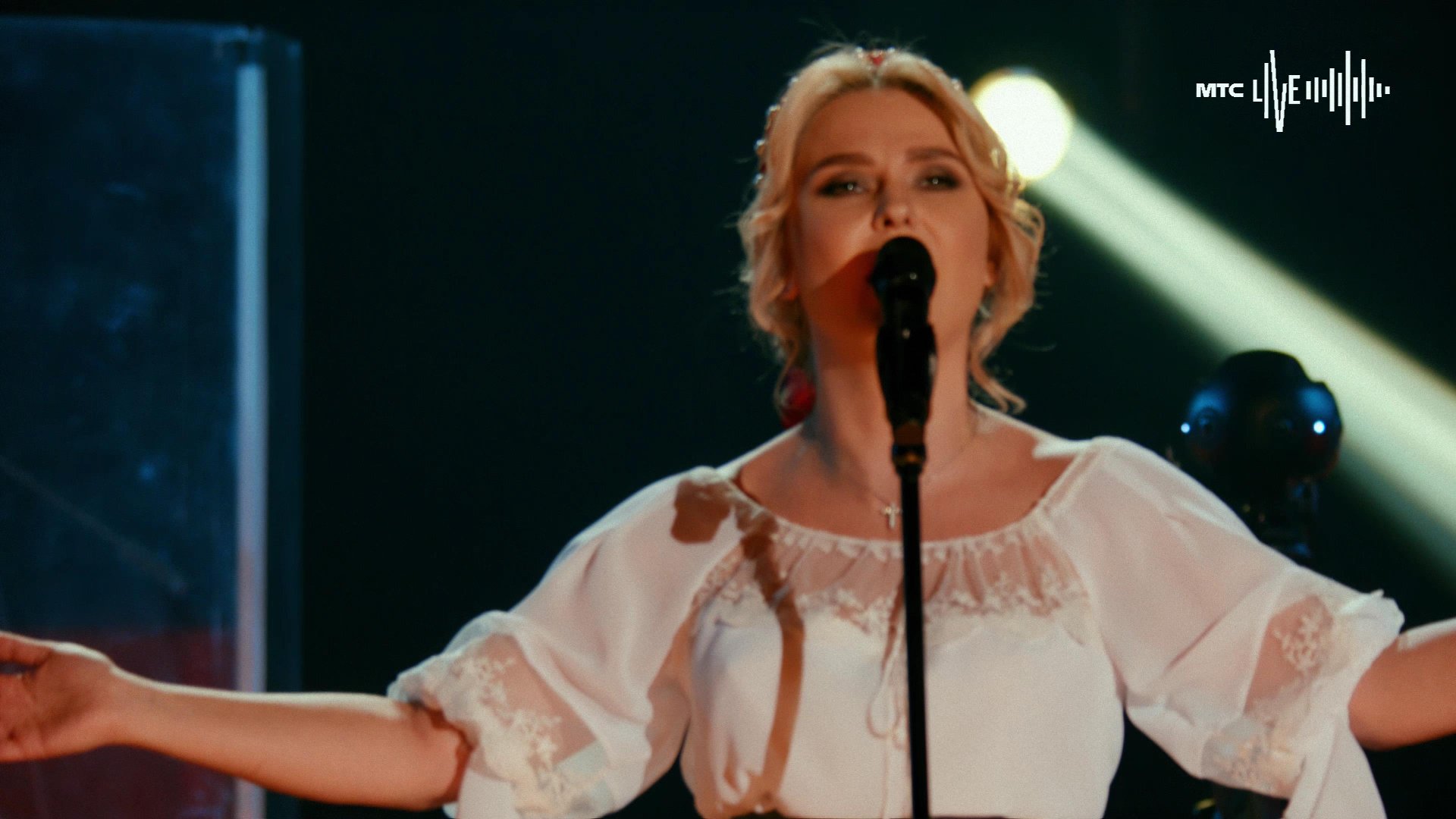 гр.ПЕЛАГЕЯ — Когда мы были на войне / PELAGEYA - When we were at war («МТС Live» 2020) смотреть онлайн