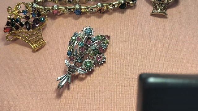 13. Винтажная бижутерия! Рассмотрим вместе винтаж брошей! смотреть онлайн