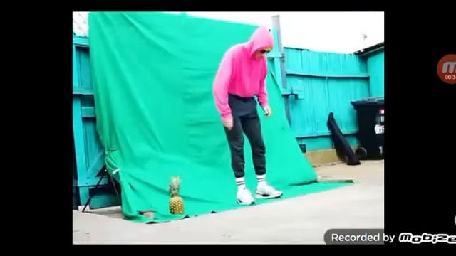 Квинка-Слоумо? В АНАНАС ИДИТЕ ????#роблокс #квинкаслоумо #ананас смотреть онлайн