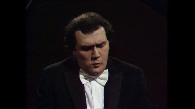 Mikhail Faerman plays Rachmaninov piano concerto No.1 (Cadenza) смотреть онлайн