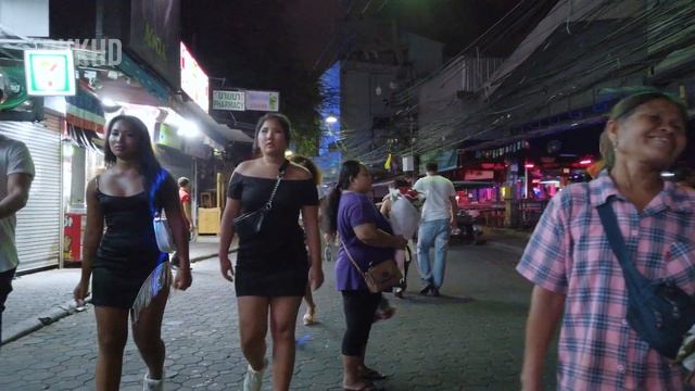 Pattaya Walking Street on Sunday After 2AM смотреть онлайн
