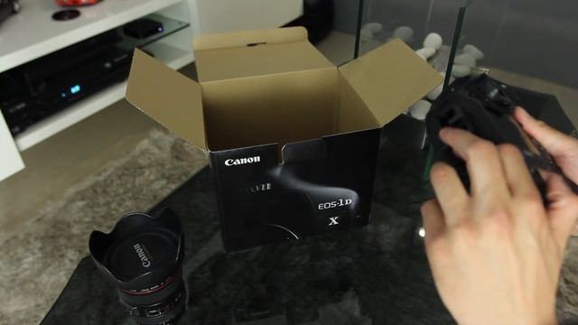 Canon 1DX and 40mm 2.8 STM Unboxing смотреть онлайн