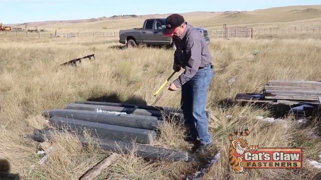 World's most durable fence post? 33 Lbs of plastic pulled from landfill PER post? смотреть онлайн