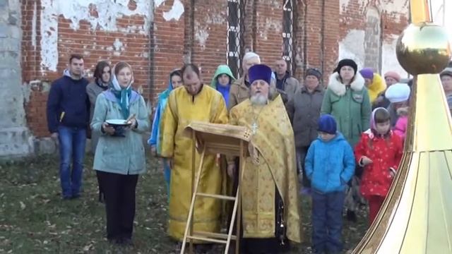 ВОЗДВИЖЕНИЕ КУПОЛА 2. Село Алабуга Челябинская область. Настоятель храма Михаил Малиновский смотреть онлайн