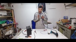 Как сделать СПОТТЕР своими руками. Втягивающее реле и акумулятор.