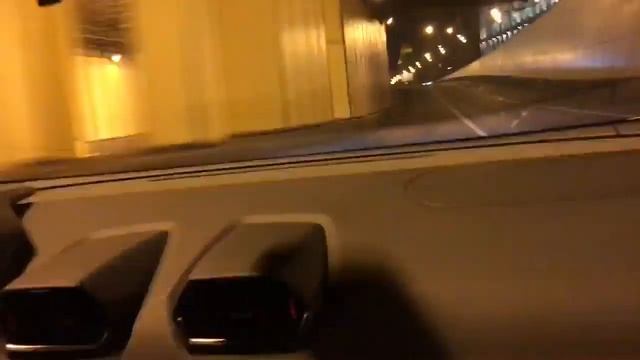 Lamborghini Huracan VS Lamborghini Aventador race in Moscow смотреть онлайн