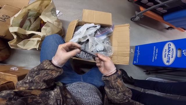 Купили склад Колорадского садовода. Товару на 10 000$ в мусорку!!!Слабонервным не смотреть. смотреть онлайн