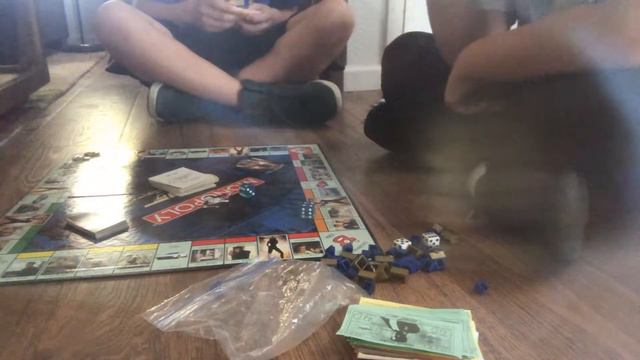 Playing monopoly 007 смотреть онлайн