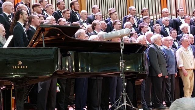 "Ноченька" Исполняет Мужской хор МИФИ совместно с "Ветеранами хора" смотреть онлайн