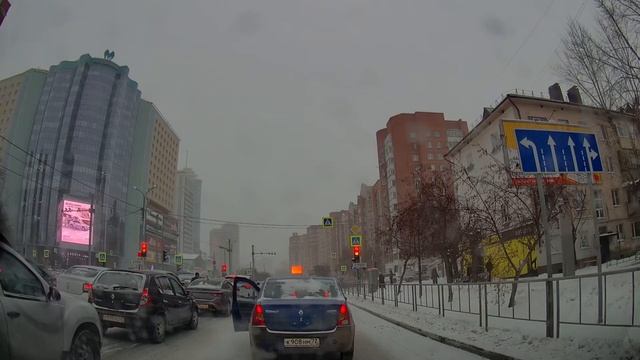 Движение на автомобиле по улицам города Тюмени до Заречный проезд 4а