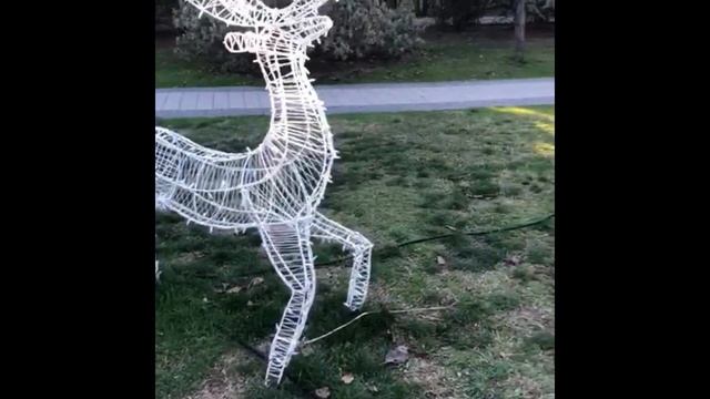 В Центре Сочи демонтируют новогоднее убранство смотреть онлайн