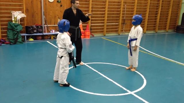 Каратэ - детский спарринг смотреть онлайн