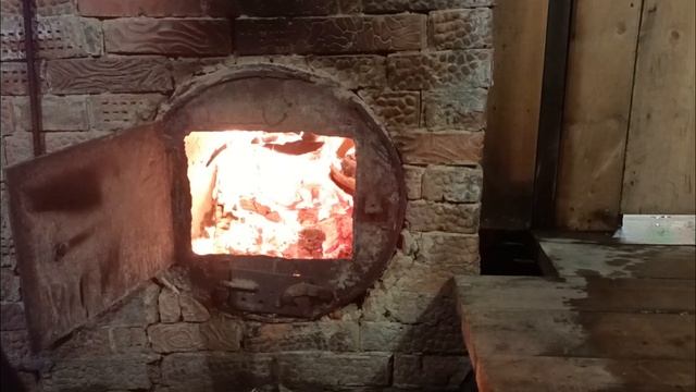 Огонь и жар печи Fire and heat #жар #печь #огонь #пар #жара смотреть онлайн