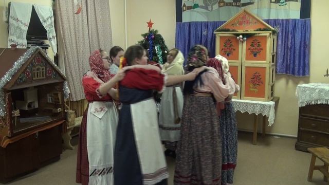 547 Традиционная игра «Плетень». Средний состав сем.mp4 смотреть онлайн