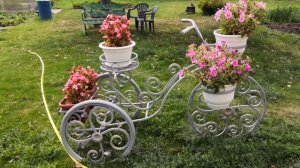 Подставка для цветов в саду своими руками