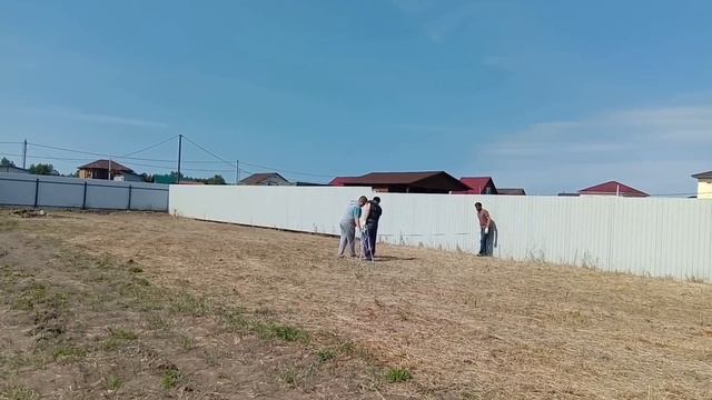 Разбивка дома из сип панелей на участке. смотреть онлайн