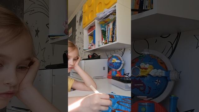 техника монотипия для детей. Рисунок "маки в отражении зеркала реки". Приходько Стефания, 5лет смотреть онлайн