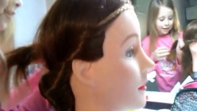 Учимся делать Греческую причёску смотреть онлайн