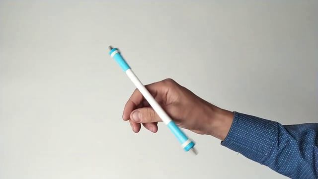 Half tap tutorial. Penspinning tutorial Обучение трюку с ручкой. Легкий трюк. Туториал. Пенспиннинг смотреть онлайн