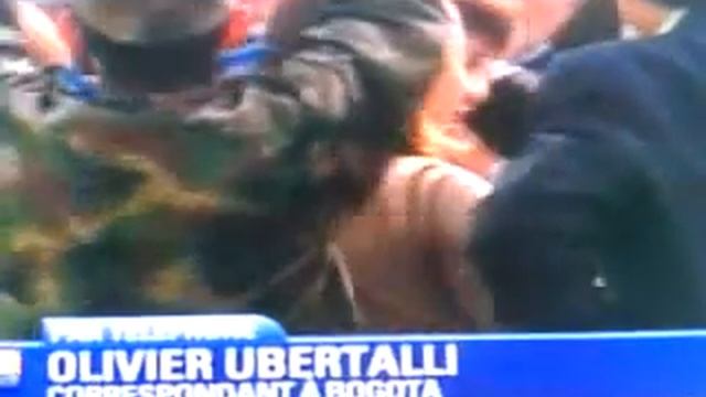 Ingrid Betancourt with childrens Lorenzo and Melanie today!! смотреть онлайн